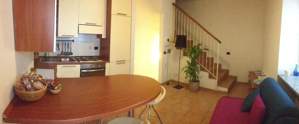 La Casa Del Pozzo Apartment Lecco 0*,